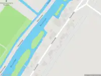 Ambulance met grote spoed naar de Hoeksedijk in Maasdam