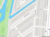 Ambulance met grote spoed naar de Jan Sluijtersstraat in Rotterdam