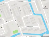 Ambulance met gepaste spoed naar de Jacques Perklaan in Delft