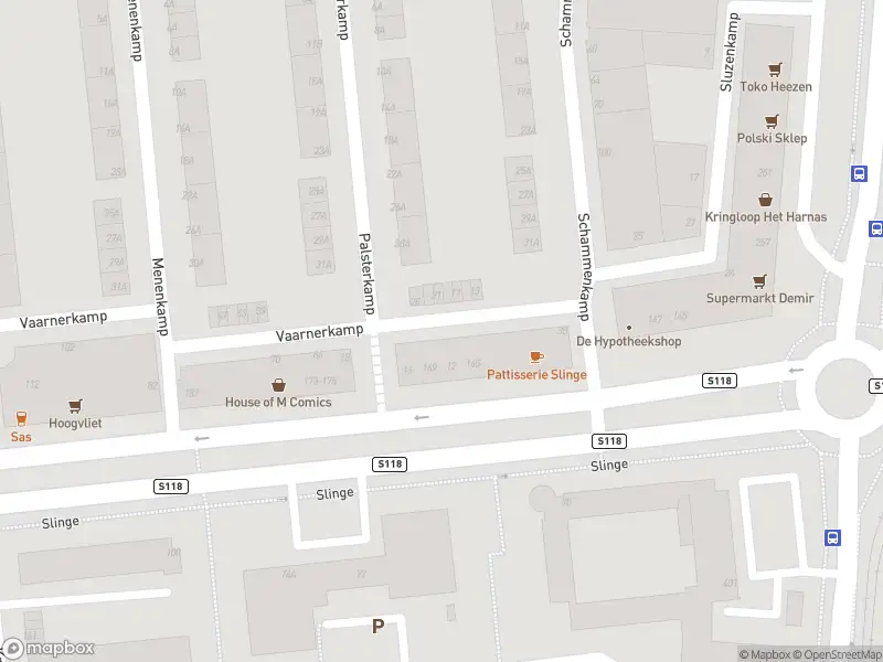 Ambulance met grote spoed naar de Vaarnerkamp in Rotterdam