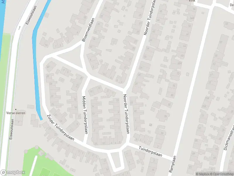 Ambulance met gepaste spoed naar de Ooster Tuindorpslaan in Haarlem