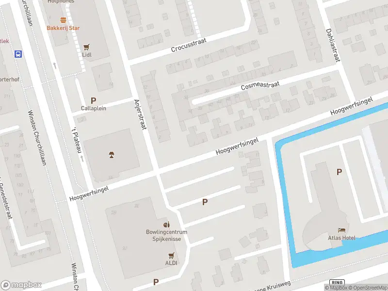 Ambulance met grote spoed naar de Hoogwerfsingel in Spijkenisse