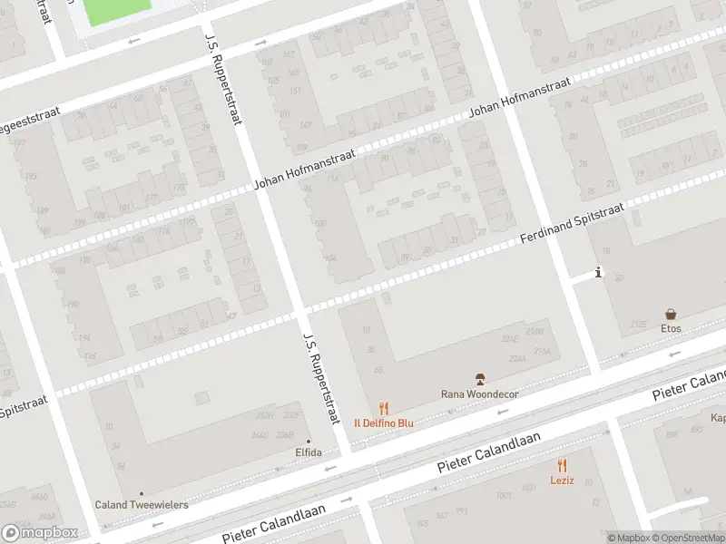 Ambulance met grote spoed naar de Ferdinant Spitstraat in Amsterdam