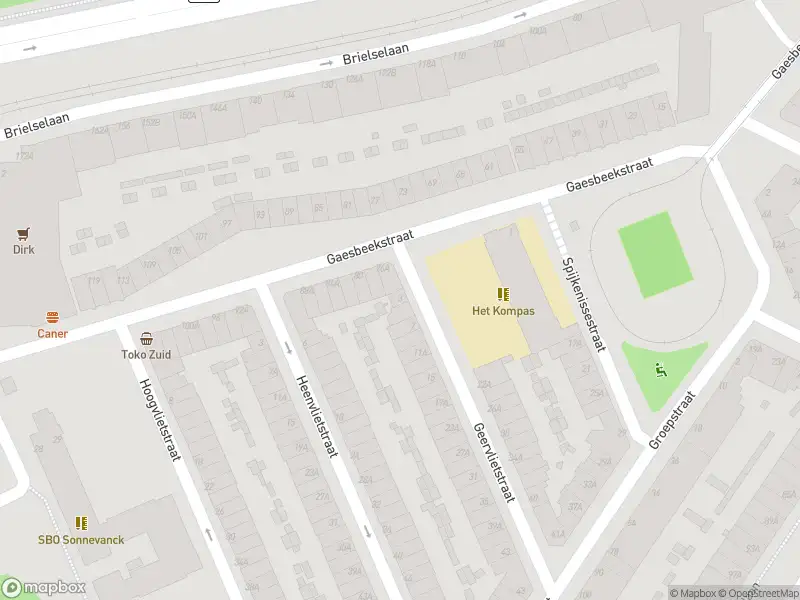 Ambulance met grote spoed naar de Geervlietstraat in Rotterdam