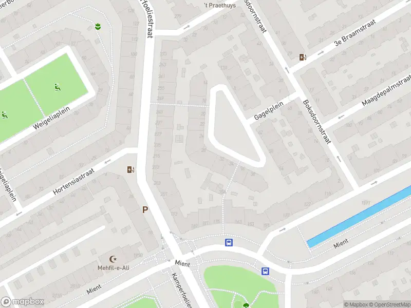 Ambulance met grote spoed naar de Klimopstraat in 's-Gravenhage