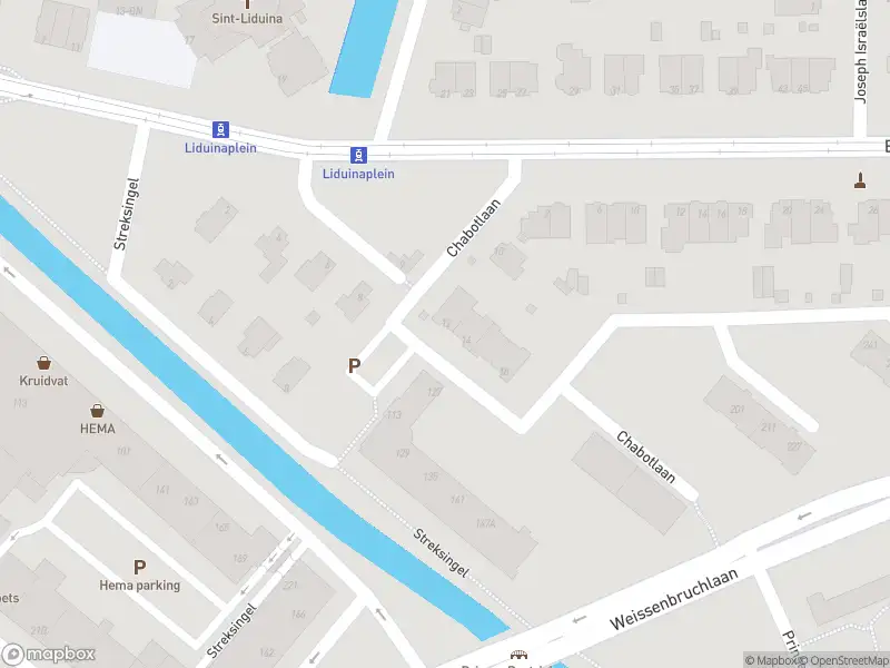 Ambulance met gepaste spoed naar de Chabotlaan in Rotterdam