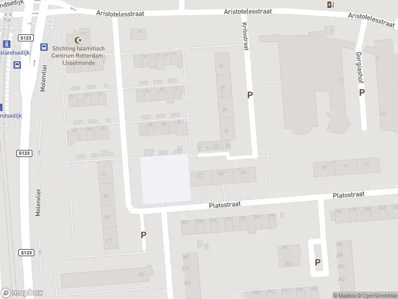 Ambulance met gepaste spoed naar de Kritostraat in Rotterdam