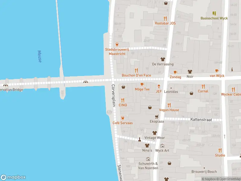 Ambulance met gepaste spoed naar de Cörversplein in Maastricht