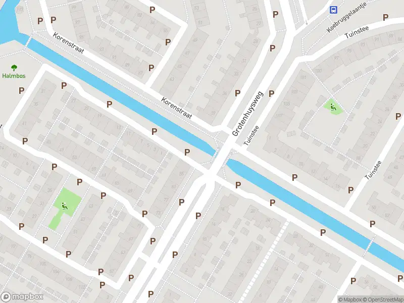 Ambulance met grote spoed naar de Halmstraat in Purmerend