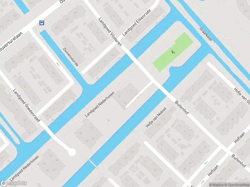 Ambulance met grote spoed naar de Landgoed Nederhoven in Krimpen aan den IJssel