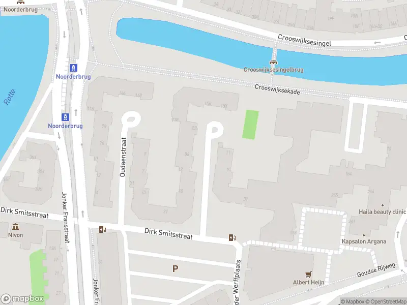 Ambulance met grote spoed naar de Meermanstraat in Rotterdam