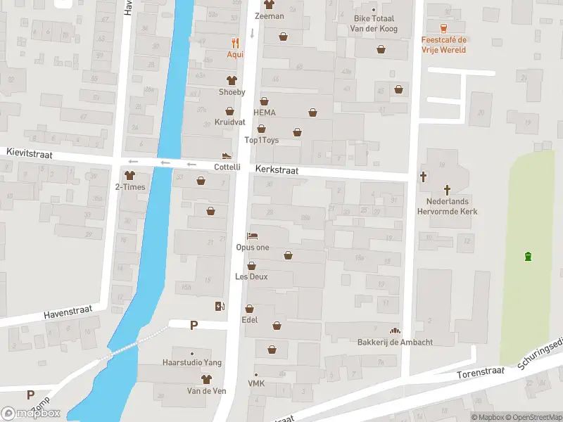 Ambulance met gepaste spoed naar de Voorstraat in Numansdorp