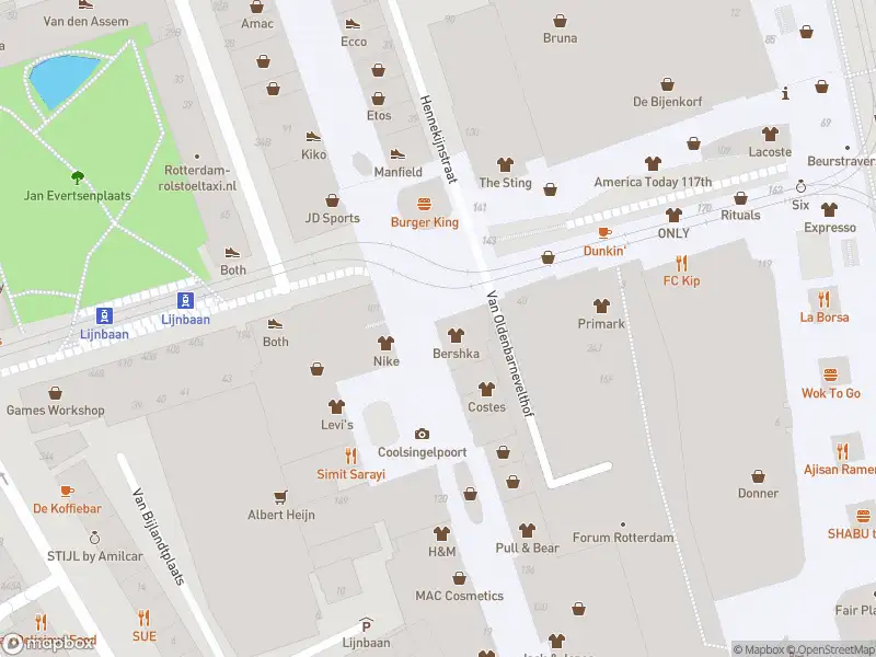 Ambulance met gepaste spoed naar de Lijnbaan in Rotterdam