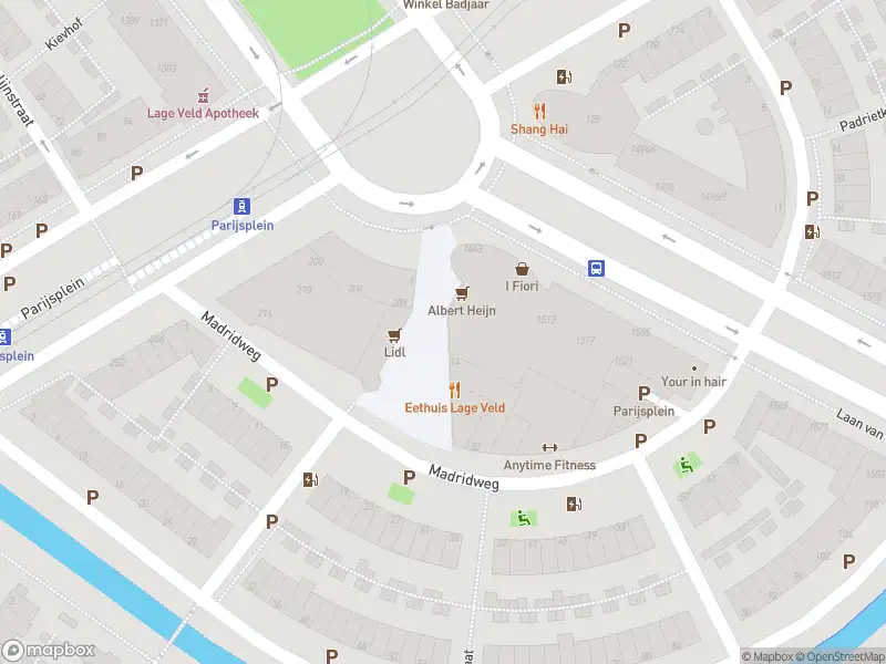 Brandweer met grote spoed naar de Parijsplein in 's-Gravenhage vanwege gebouwbrand