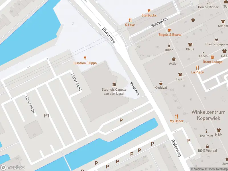 Ambulance met gepaste spoed naar de Rivierweg in Capelle aan den IJssel