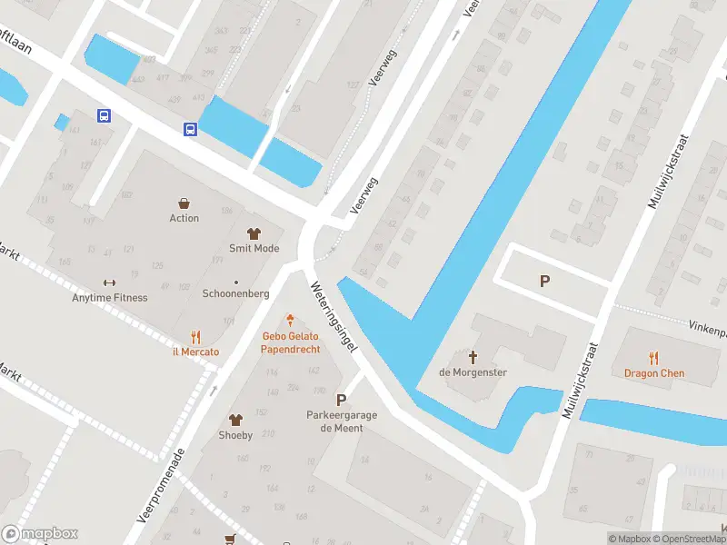 Ambulance met grote spoed naar de Veerweg in Papendrecht