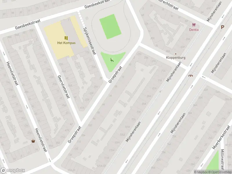 Ambulance met gepaste spoed naar de Groepstraat in Rotterdam