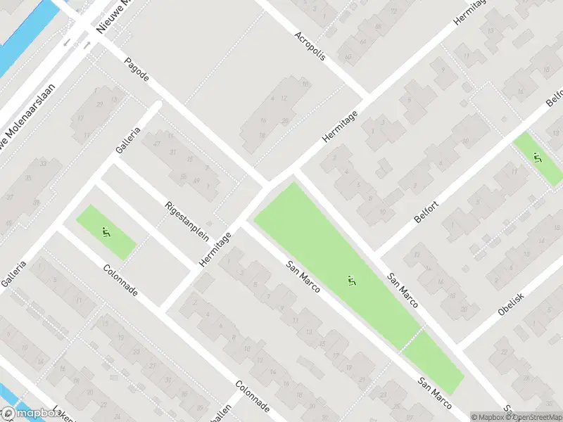 Ambulance met grote spoed naar de San Marco in Hoofddorp