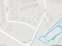 Ambulance met grote spoed naar de Buitenlust in Sleeuwijk