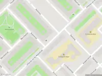 Ambulance met grote spoed naar de Edisonstraat in Amsterdam