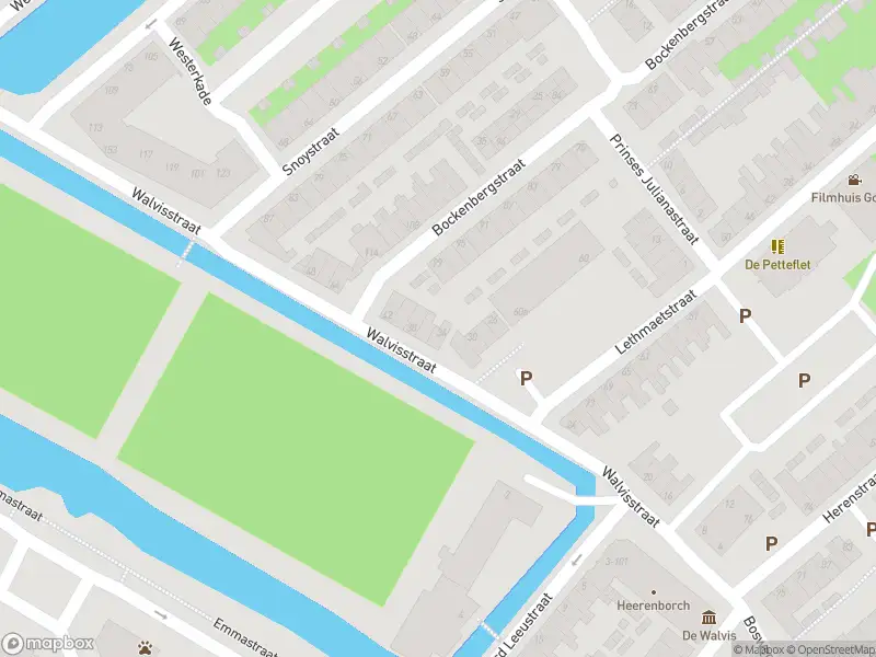 Ambulance met gepaste spoed naar de Roerdompstraat in Gouda