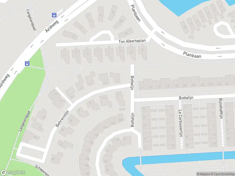 Ambulance met grote spoed naar de Behrenslijn in Zoetermeer