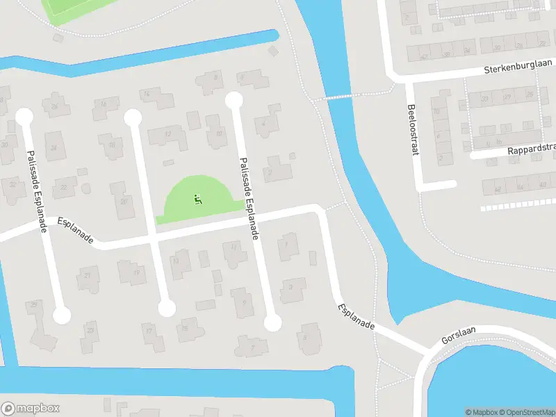 Ambulance met grote spoed naar de Esplanade in Hellevoetsluis