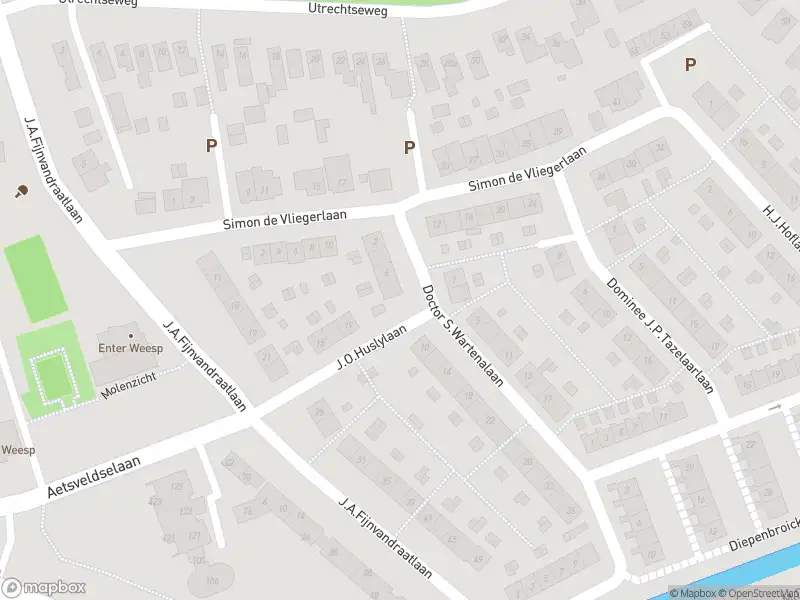 Ambulance met gepaste spoed naar de Diepenbroickpark in Weesp