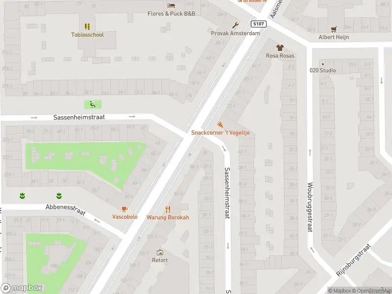 Ambulance met gepaste spoed naar de Haarlemmermeerstraat in Amsterdam