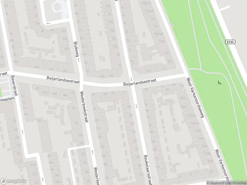 Ambulance met grote spoed naar de Beijerlandsestraat in Rotterdam