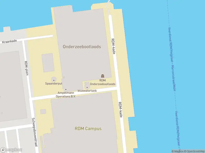 Brandweer met grote spoed naar de RDM-straat in Rotterdam