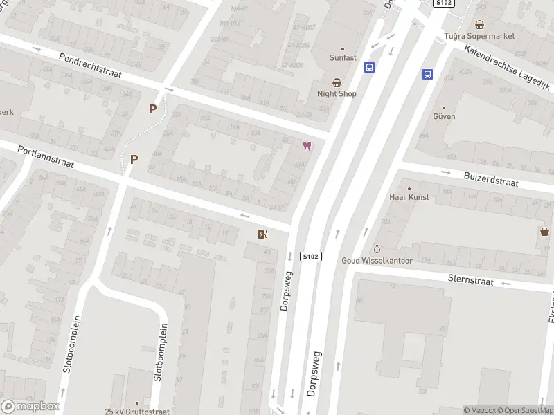 Ambulance met grote spoed naar de Portlandstraat in Rotterdam