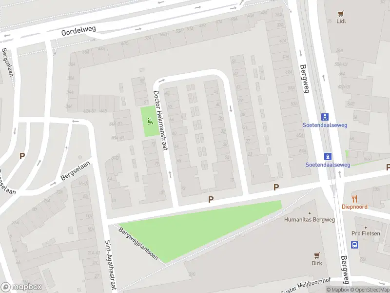 Ambulance met grote spoed naar de doctor Hekmanstraat in Rotterdam