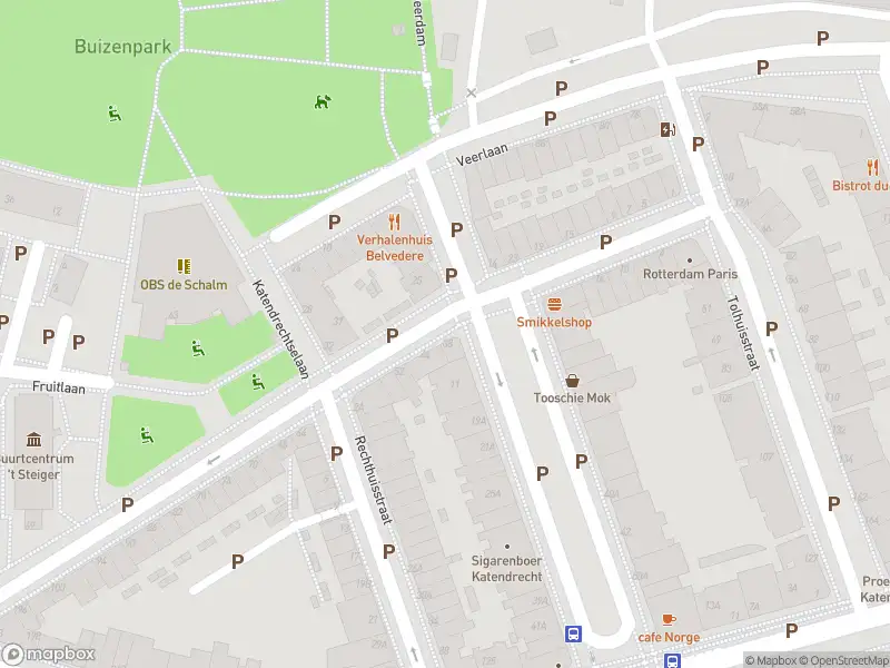 Ambulance met grote spoed naar de Rechthuislaan in Rotterdam