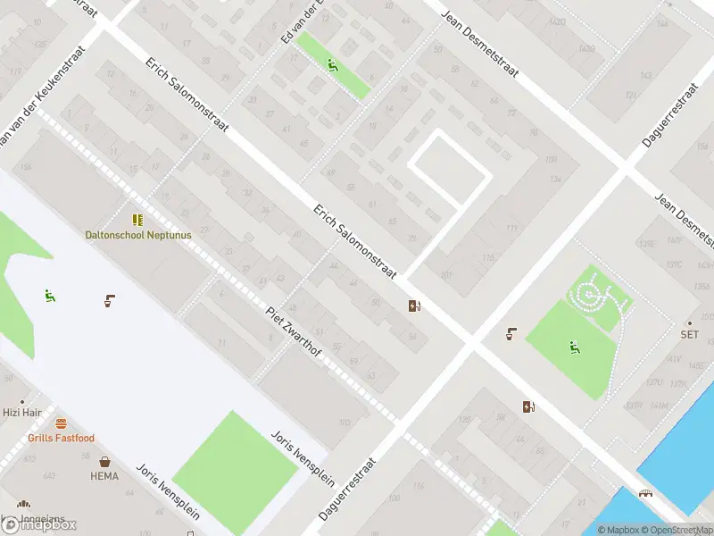 Brandweer met gepaste spoed naar de Johan van der Keukenstraat in Amsterdam vanwege een liftopsluiting