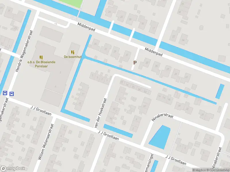 Ambulance met grote spoed naar de Van der Hoekstraat in Zuidoostbeemster