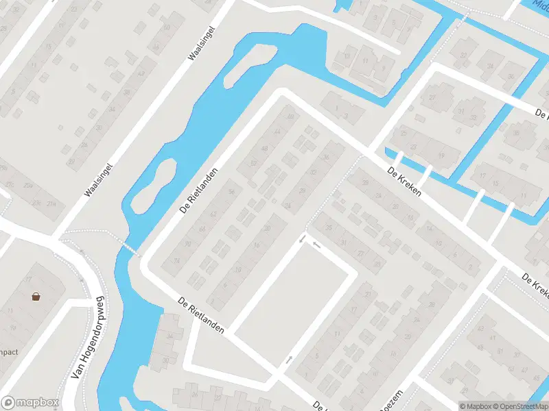 Ambulance met grote spoed naar de De Rietlanden in Alblasserdam