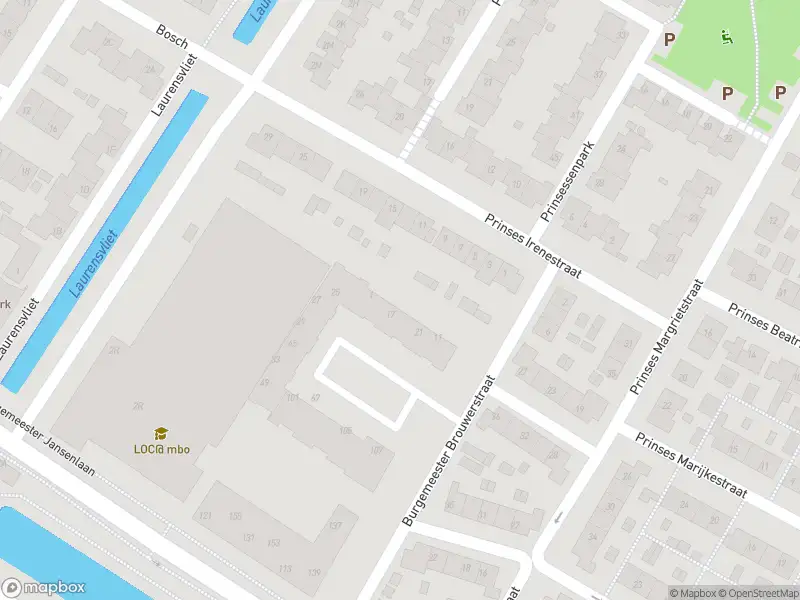 Ambulance met grote spoed naar de Burgemeester Brouwerstraat in Zwijndrecht