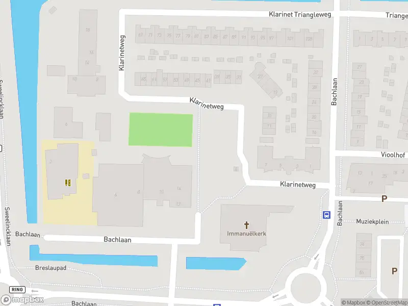 Ambulance met gepaste spoed naar de Bachlaan in Barendrecht