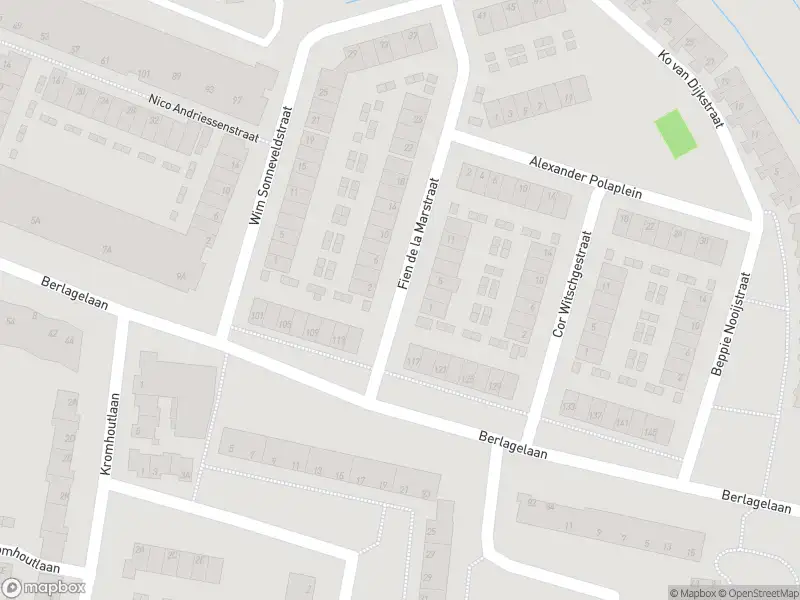 Brandweer met gepaste spoed naar de Fien de la Marstraat in Haarlem vanwege een buitenbrand