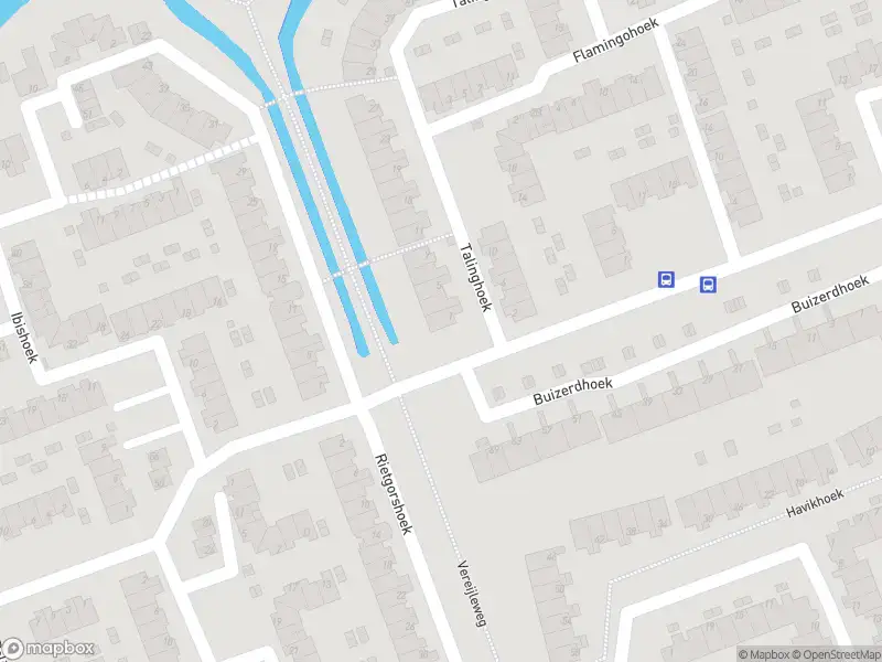 Ambulance met grote spoed naar de Hoeklaan in Spijkenisse