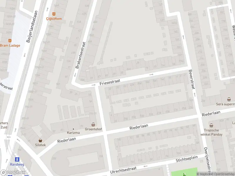 Ambulance met grote spoed naar de Friesestraat in Rotterdam