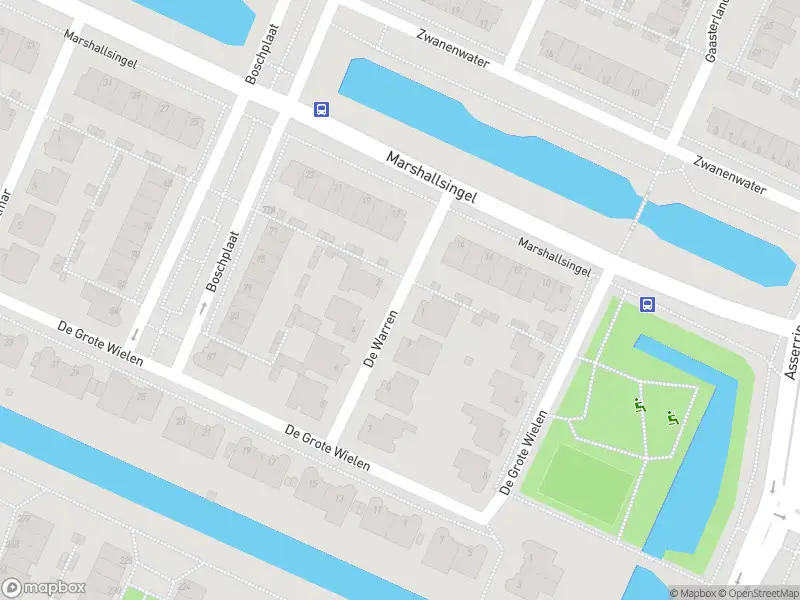 Ambulance met grote spoed naar de De Warren in Amstelveen