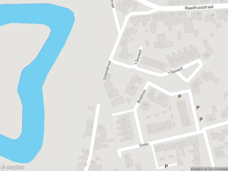 Brandweer met grote spoed naar de Schansstraat in Terheijden vanwege gebouwbrand