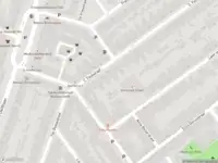 Ambulance met grote spoed naar de Hof van Delftlaan in Delft