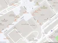 Ambulance met grote spoed naar de Muzenplein in 's-Gravenhage