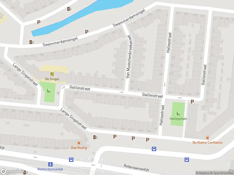 Ambulance met grote spoed naar de Galileistraat in Schiedam