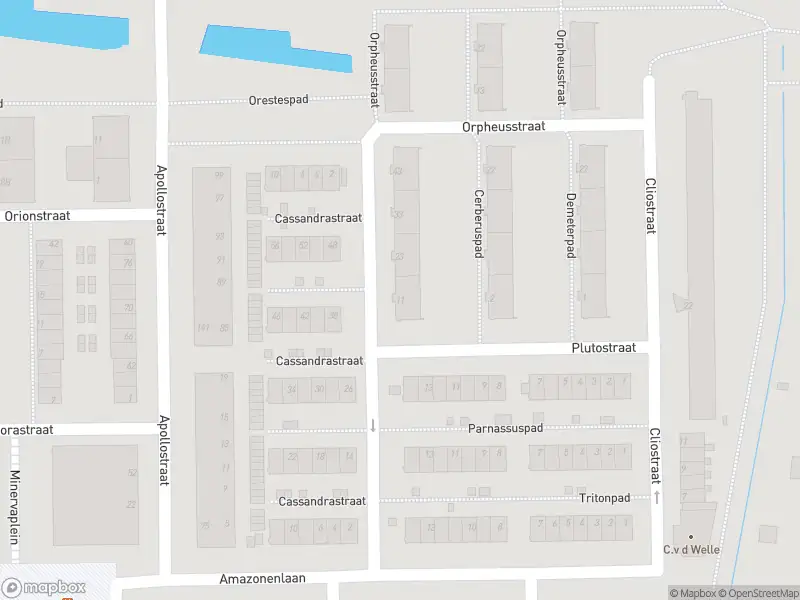 Ambulance met gepaste spoed naar de Cassandrastraat in Rotterdam