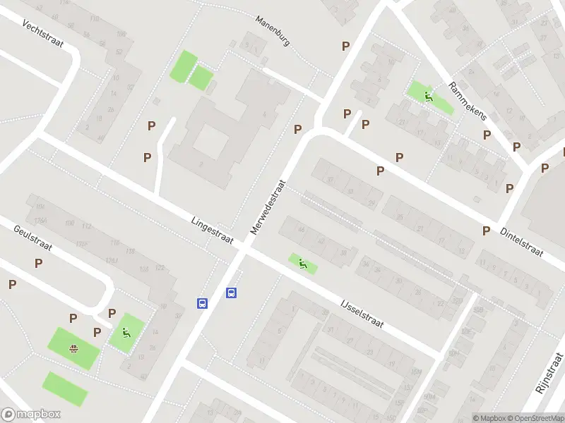 Ambulance met gepaste spoed naar de Merwedestraat in Alkmaar