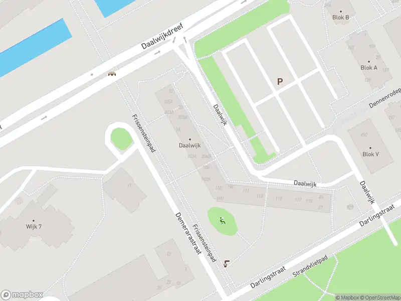 Ambulance met grote spoed naar de Daalwijk in Amsterdam